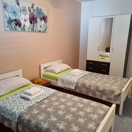 Apartments Pero Пула Екстер'єр фото